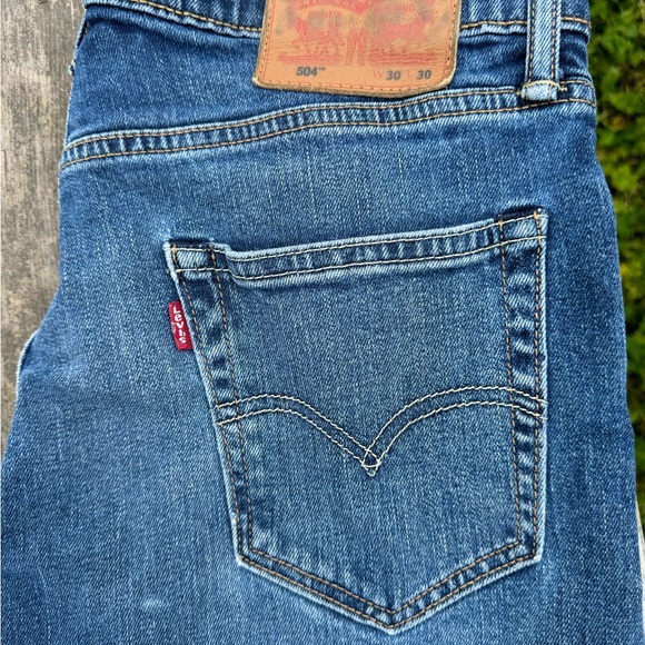 Levi’s 504 Nicely Worked In - Picture 2 of 7